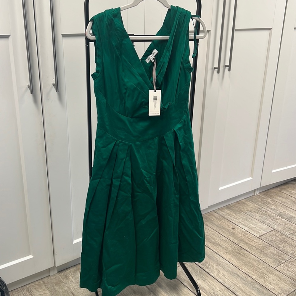 Green Emily and fin dress NWT